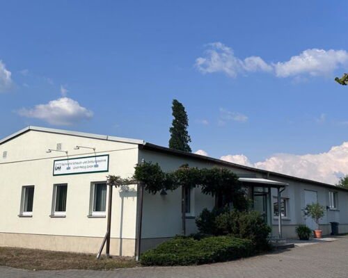 Das Firmengebäude der Sächsischen Schlauch- und Dichtungstechnik Ulrich Melzig GmbH in Dresden.